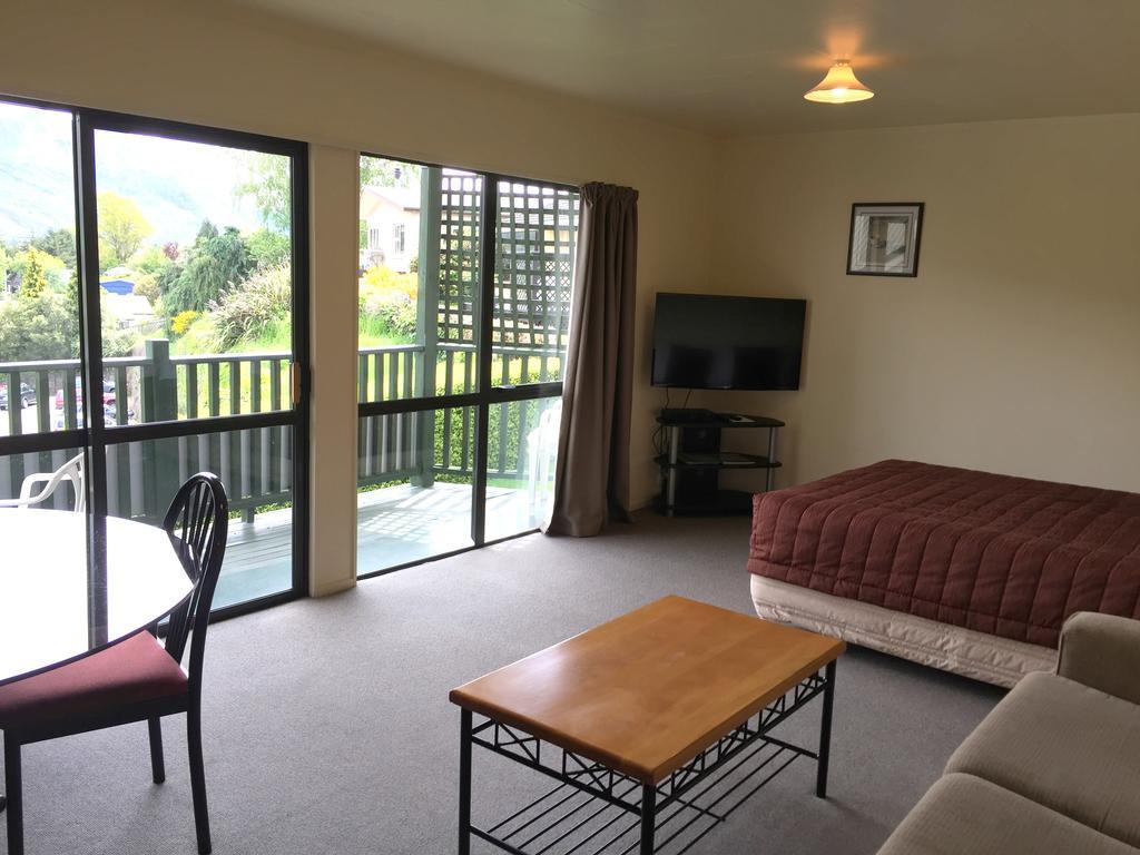 Wanaka Heights Motel Esterno foto