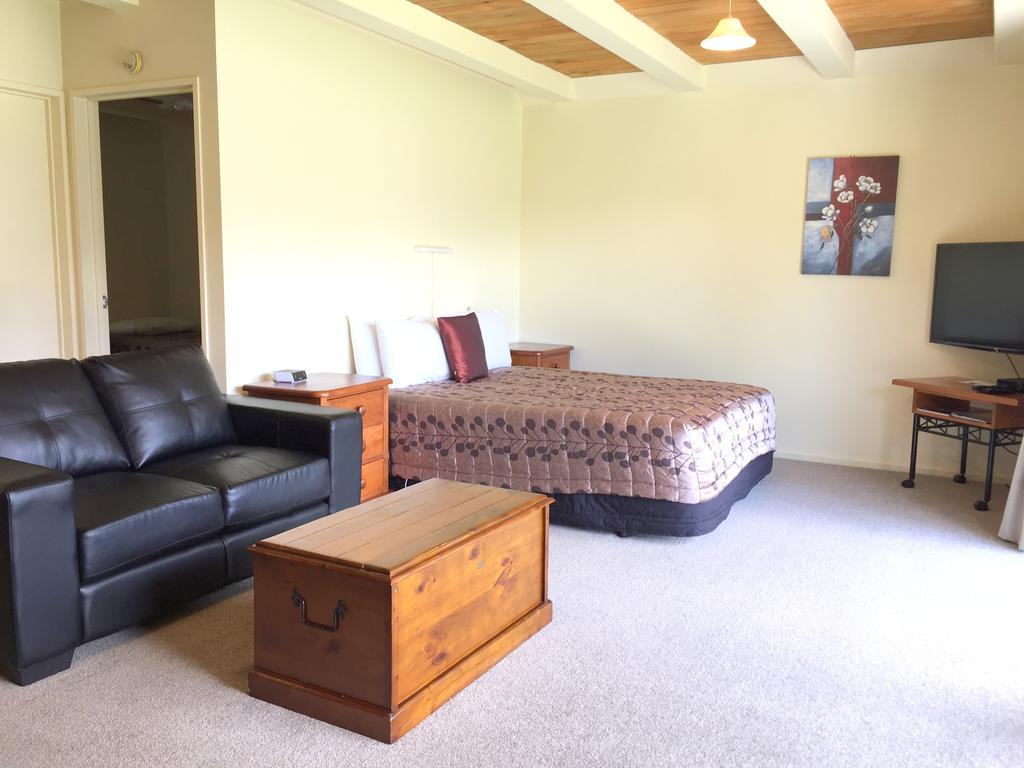 Wanaka Heights Motel Esterno foto