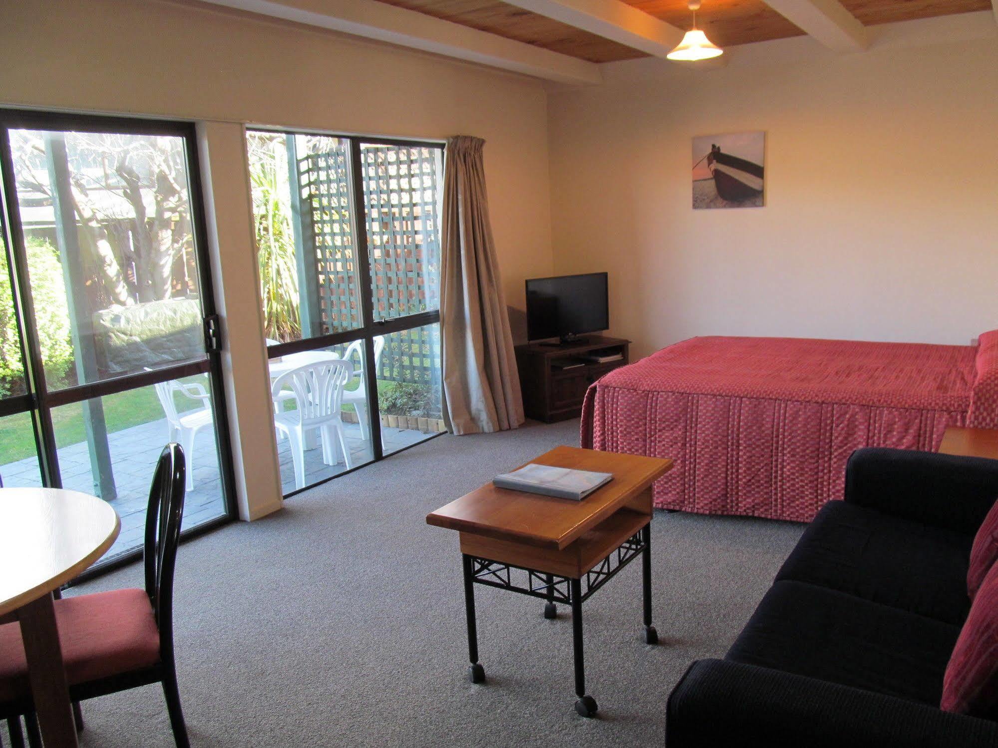 Wanaka Heights Motel Esterno foto