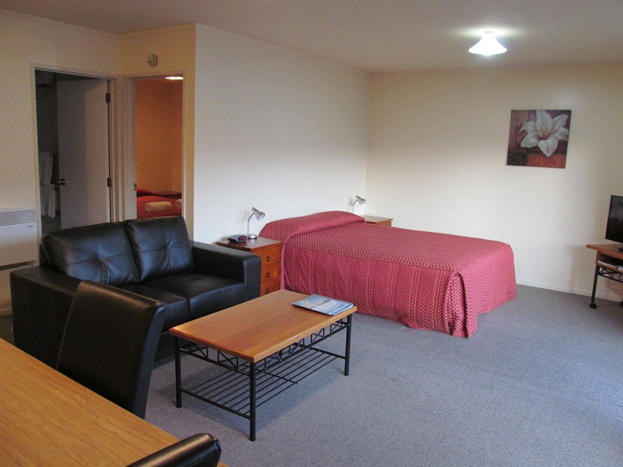 Wanaka Heights Motel Esterno foto